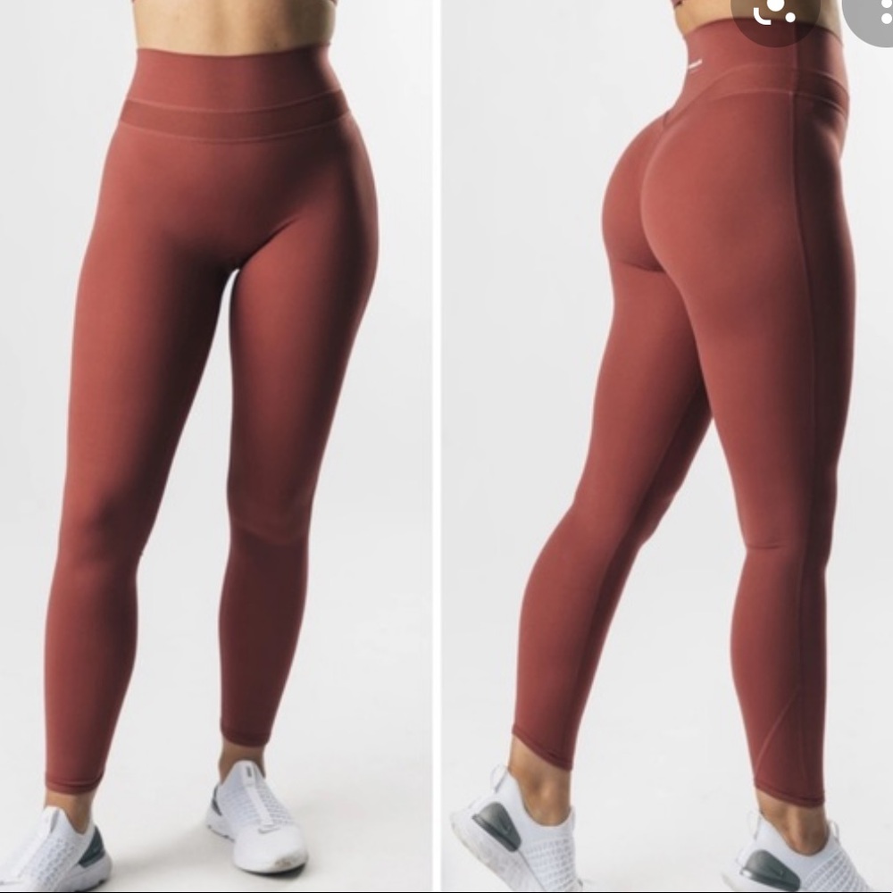 Alphalete harmony legging